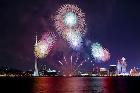 中秋節のマカオの夜空を彩った日本代表の花火（資料）＝2016年9月15日（写真：GCS）