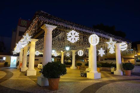 タイパヴィレッジの嘉模墟（Feirado Carmo）に設置されるクリスマス装飾のイメージ（写真：IACM）