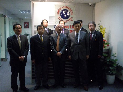 マカオのGLIアジア社で協議を行った日本娯楽遊技機改善指導機構一行